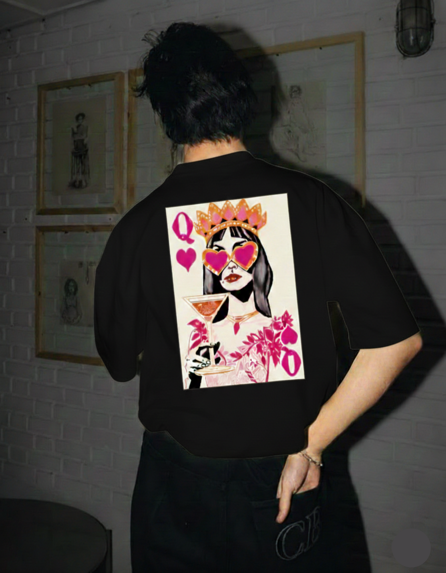 Queen of Hearts Oversized Tee - TheNxtScene